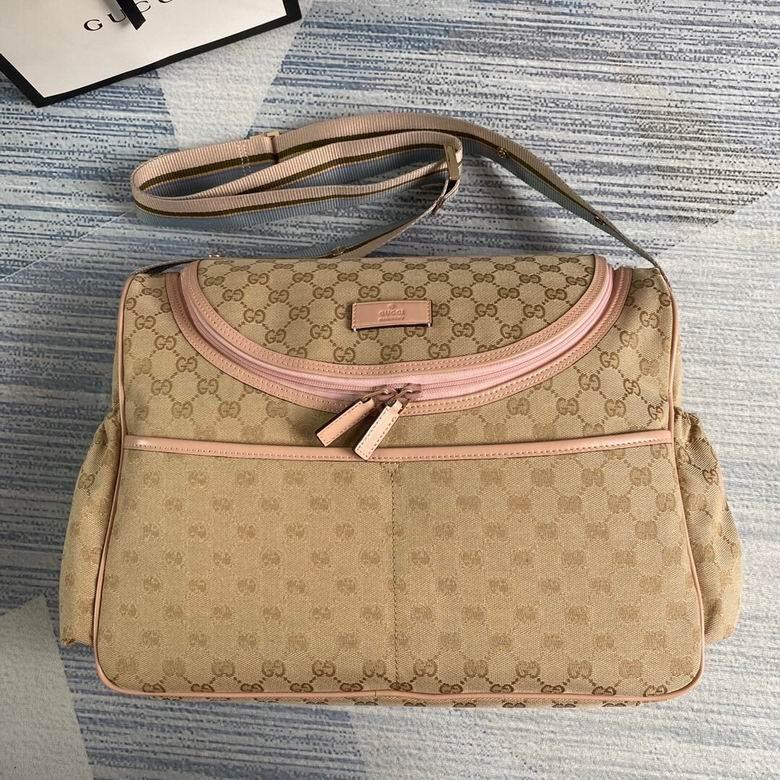 Gucci Handbags 77